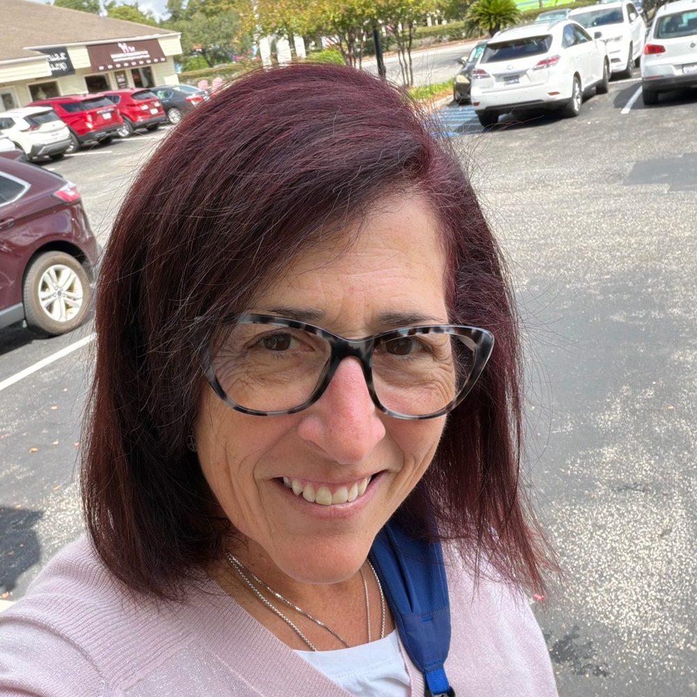 Meet your Posher, Denise